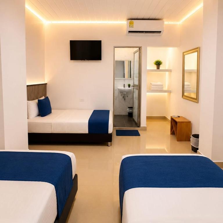 Hotel Gama Cartagena - Standard Quadruple Room - 5