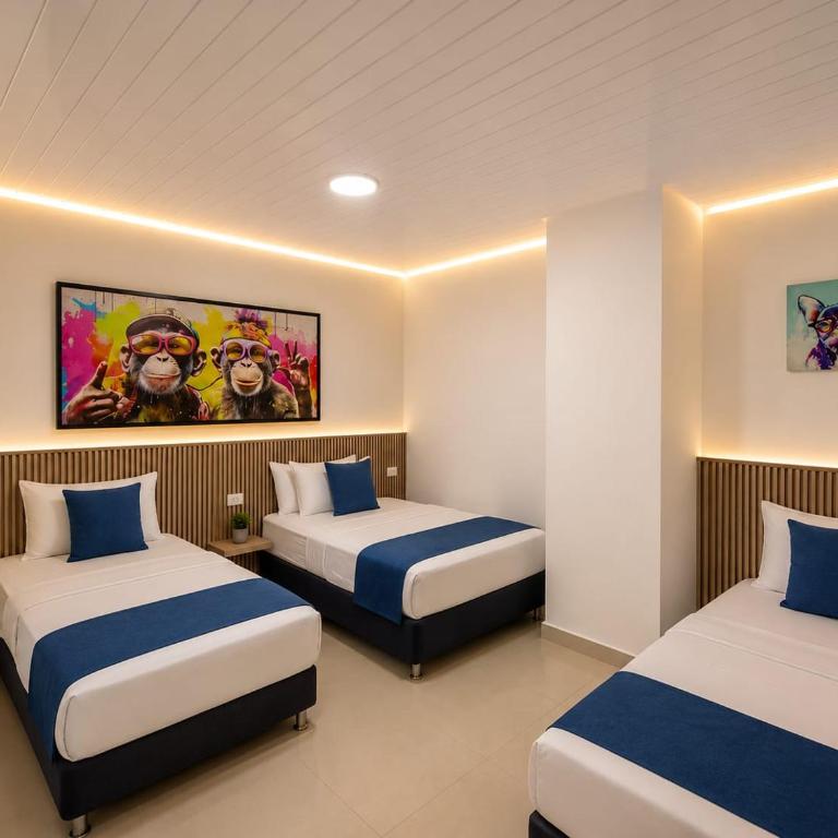 Hotel Gama Cartagena - Standard Quadruple Room - 10