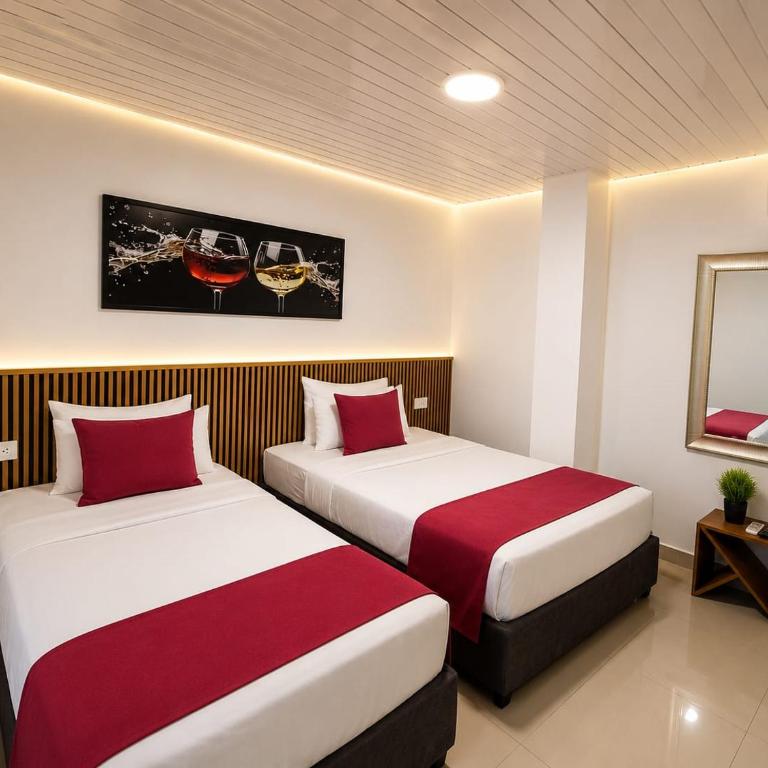 Hotel Gama Cartagena - Standard Quadruple Room - 4