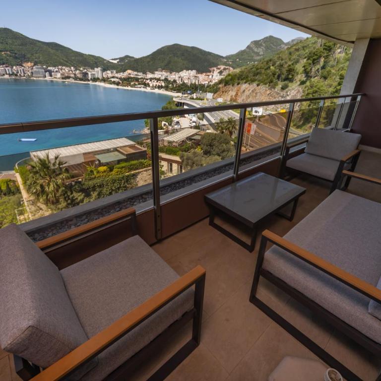 Harmonia VIP - Three-Bedroom Premium Apartment with Resort View - 2