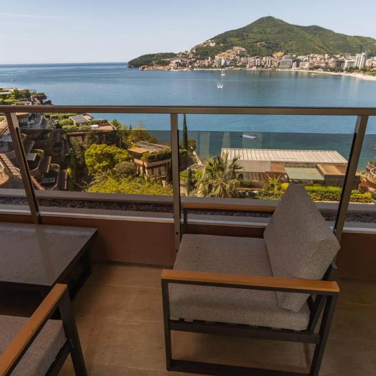 Harmonia VIP - Three-Bedroom Premium Apartment with Resort View - 4