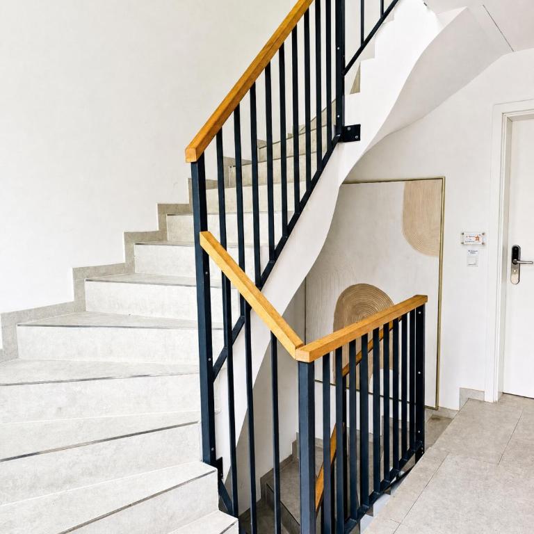 Beautiful new L apartment -15 min to Octoberfest - Apartamento con vistas a la piscina - 11
