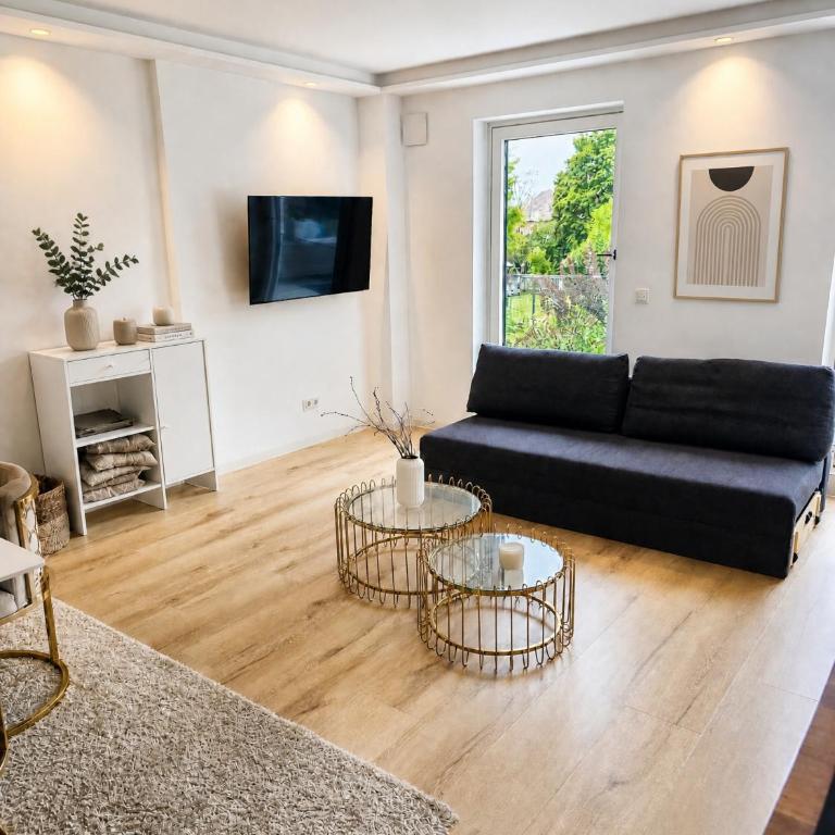 Beautiful new L apartment -15 min to Octoberfest - Apartamento con vistas a la piscina - 21