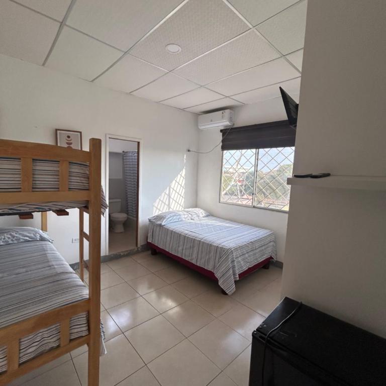 Caracola, habitación privada de Flor de Lis Beach House - Apartamento de 1 dormitorio - 2