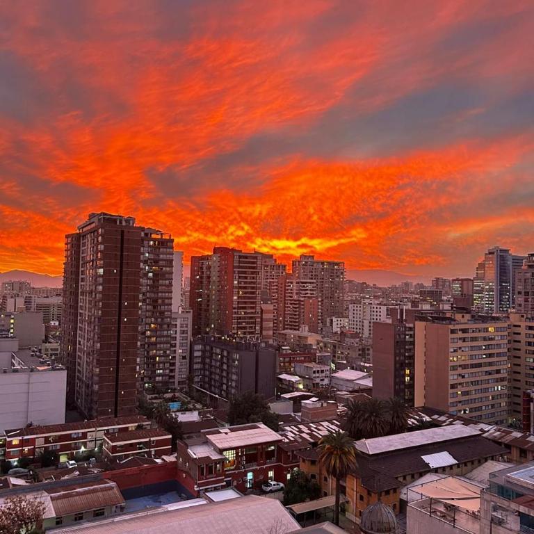Metro UC and Lastarria Ideal location - Apartamento de 1 dormitorio - 18