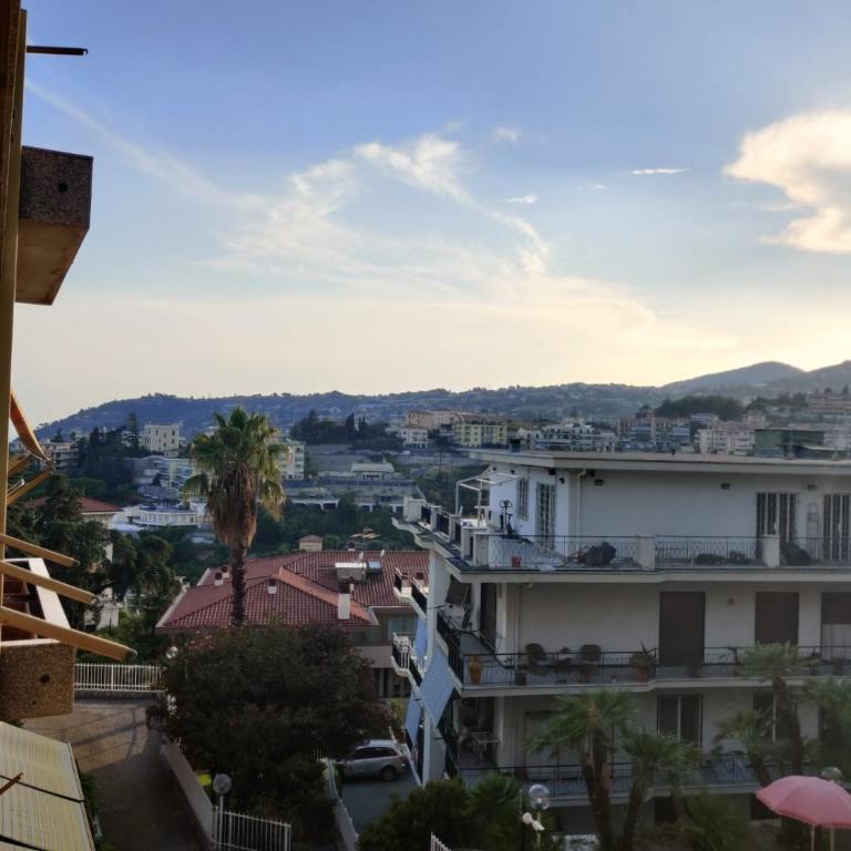 Monolocale Sanremo nel verde con piscina - Apartment mit 1 Schlafzimmer und Poolblick - 28