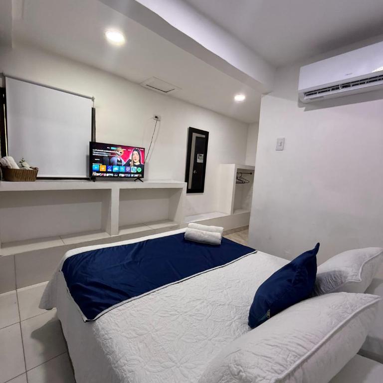 Hotel Blue Diamond House - Habitación con baño compartido - Cama grande - 9