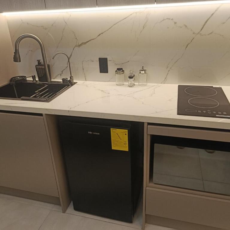 Lujoso estudio monoambiente, Excelente Ubicación - Apartamento de 1 dormitorio - 8