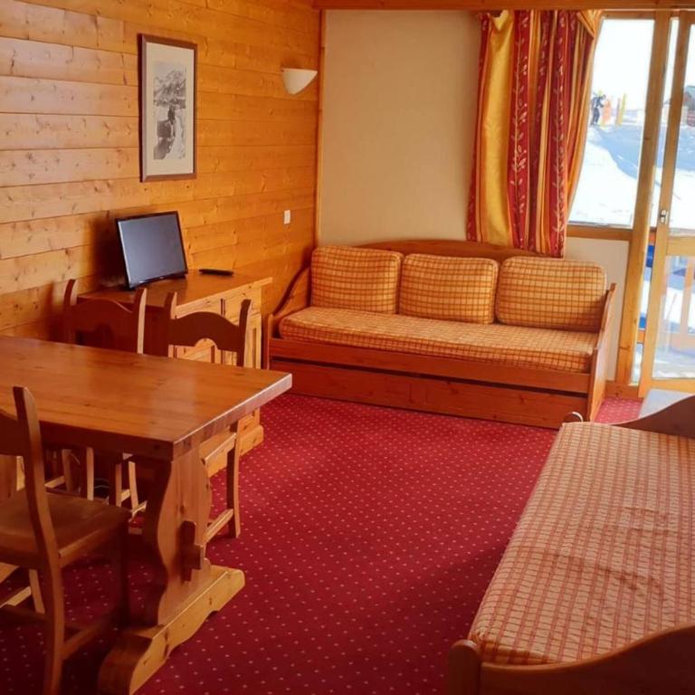 Studio charmant, balcon vue montagne - 4 pers. - FR-1-351-281 - Apartment - 1