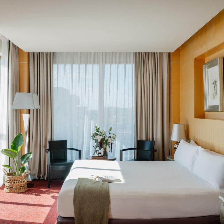 MiM Sitges member of Meliá Collection - Suite Junior de 2 dormitorios con vistas a la ciudad - 3