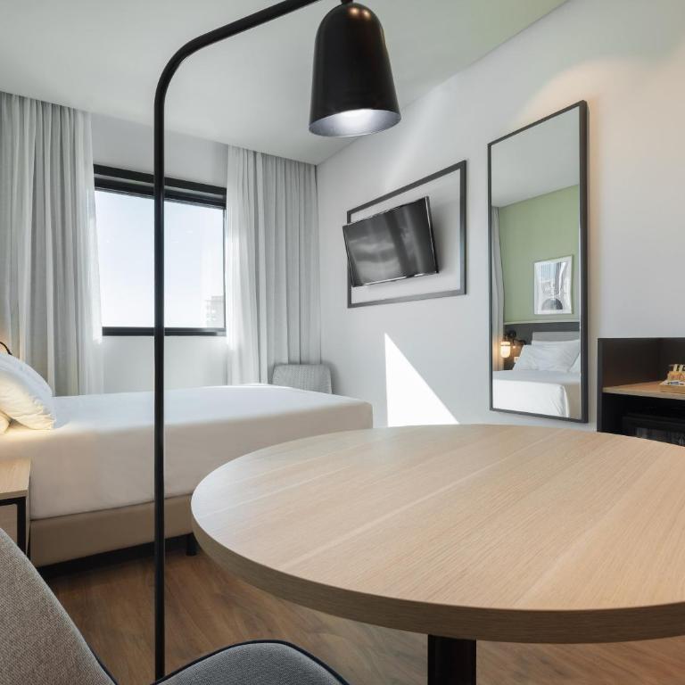 Hotel Málaga Alameda Centro, Affiliated by Meliá - Habitación Estándar - 3
