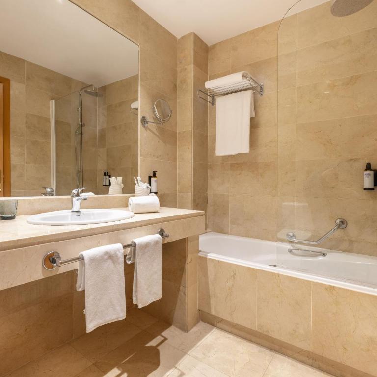 Hotel Málaga Alameda Centro, Affiliated by Meliá - Habitación Premium - 7