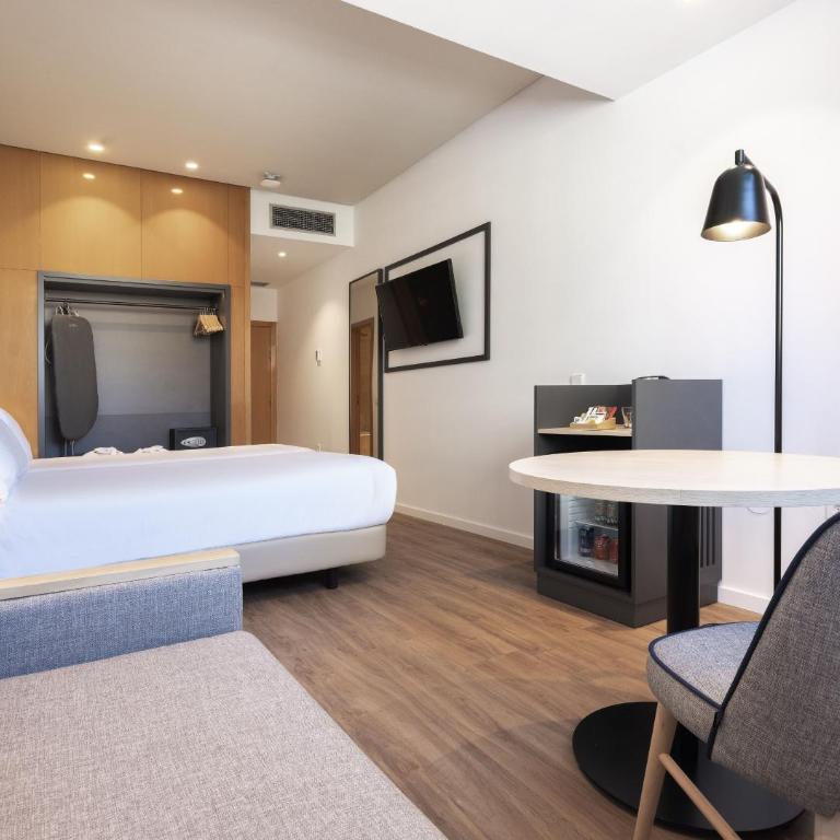 Hotel Málaga Alameda Centro, Affiliated by Meliá - Habitación Premium - 2