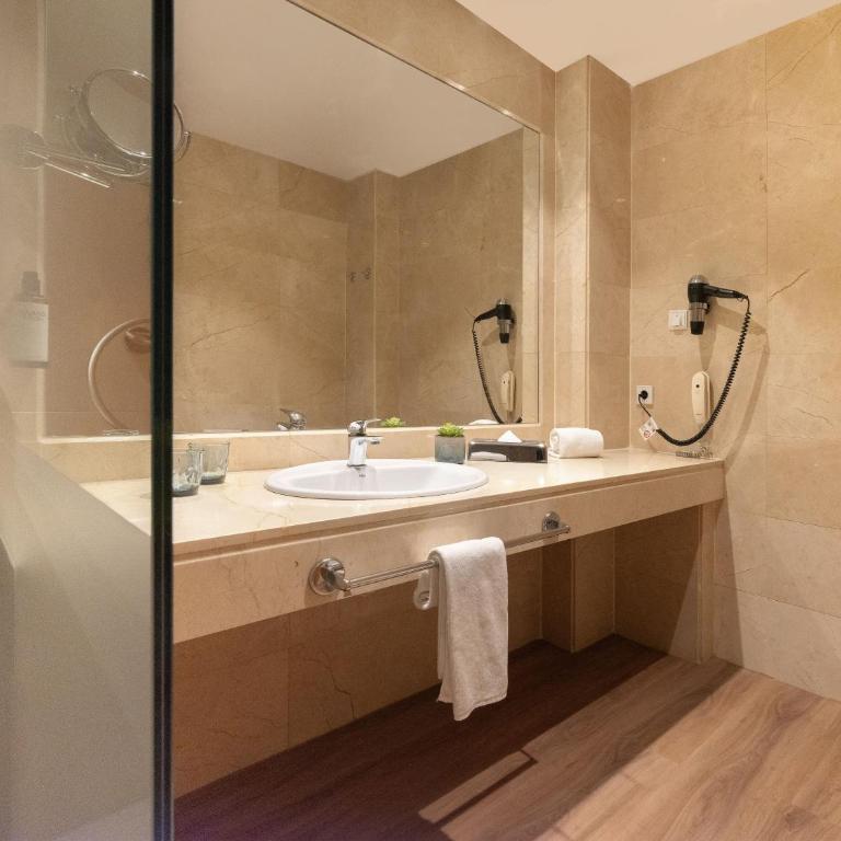 Hotel Málaga Alameda Centro, Affiliated by Meliá - Suite Junior (2+2) - 7