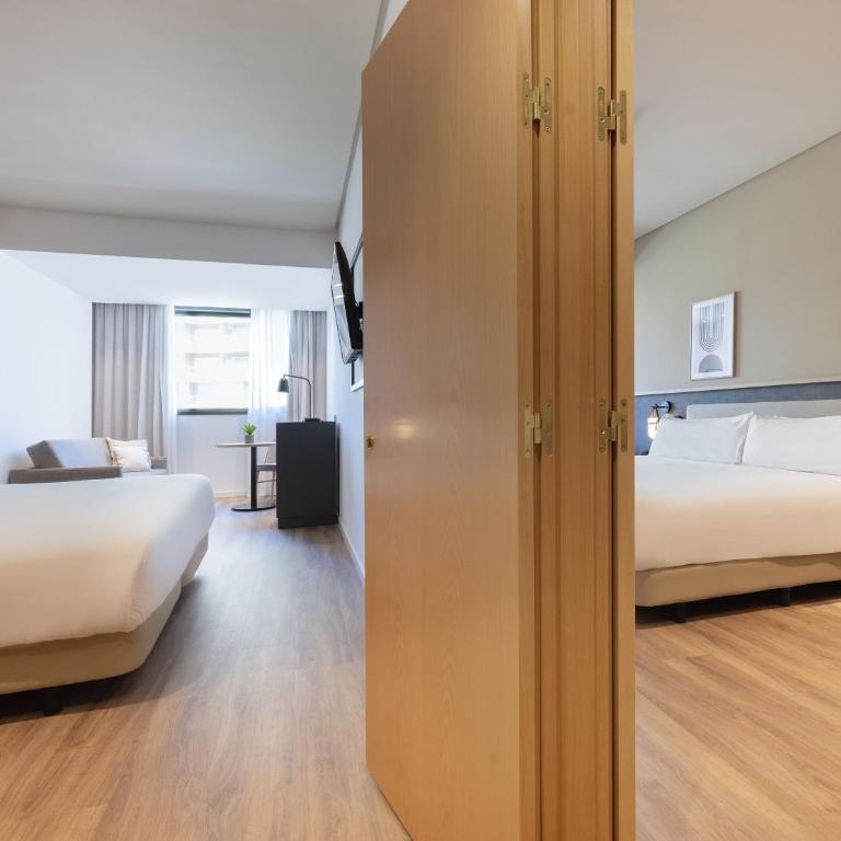 Hotel Málaga Alameda Centro, Affiliated by Meliá - Habitación Premium Comunicada - 2