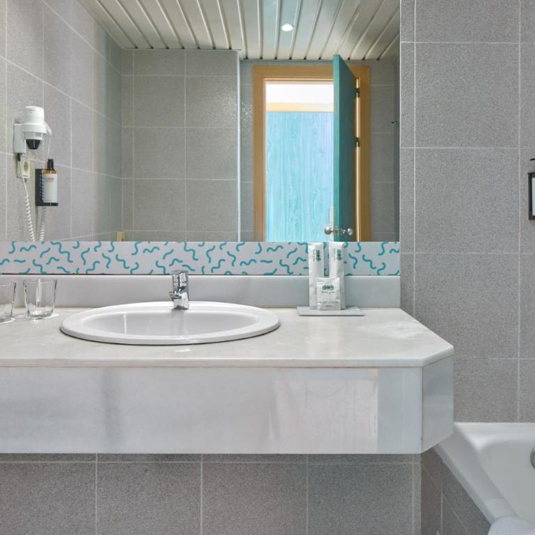 SOL by Meliá Tenerife - Habitación Estándar - 5