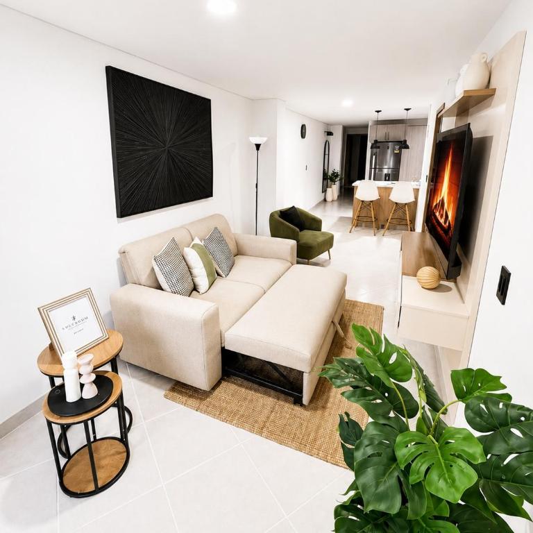 The Lucrum Modern 2BR in Medellín - One-Bedroom Apartment - 1