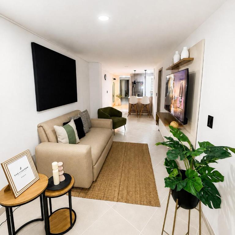 The Lucrum Modern 2BR in Medellín - One-Bedroom Apartment - 5