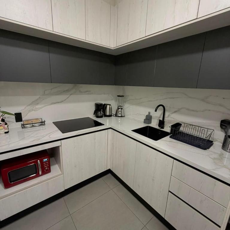 Suit lujosa 2 ambientes piscina top climatizada - Apartamento de 1 dormitorio - 7