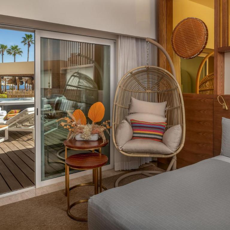 ME by Meliá Cabo - Adults Only - Habitación Superior ME+ con bañera de hidromasaje social - 2