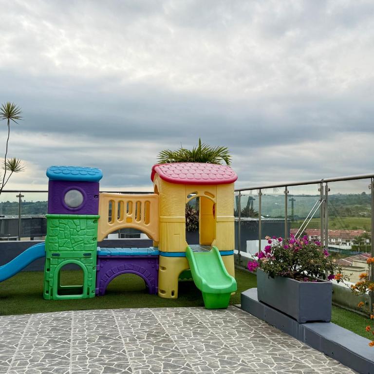 Moderno y Confortable en el Eje Cafetero - Apartamento de 2 dormitorios con piscina privada - 16
