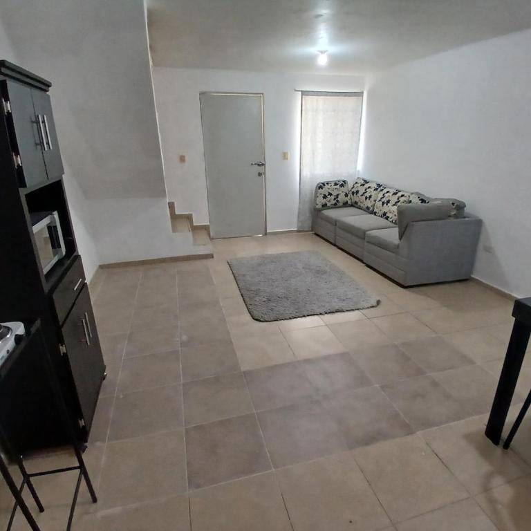 Entire 2-Bedroom House Minutes from the MTY Airport - Casa de 2 dormitorios - 12