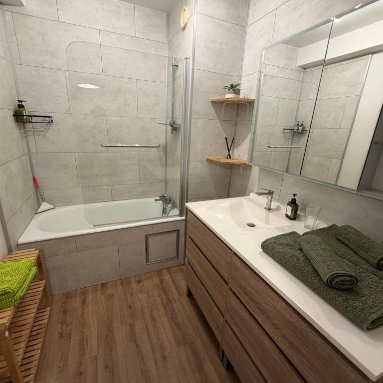 T2 calme à 2 pas du centre - Appartamento con 2 Camere da Letto - 23