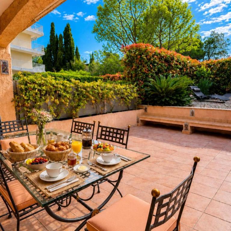 Cap et Soleil Peaceful Garden, 2 Terraces, Pool, Garage, 5 Min Walk to Beach - Casa de 2 dormitorios - 3