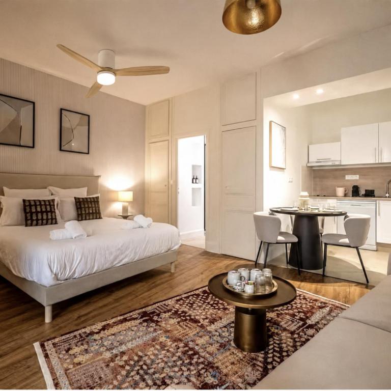 L'Impérium Suite - Les Halles - Narbonne - Studio Lit Queen-Size de Luxe - 1