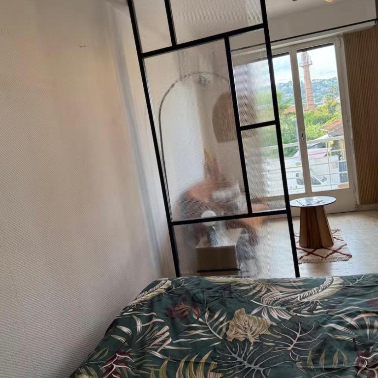 Cocon Climatise Face au Port - Appartement 1 Chambre - 9