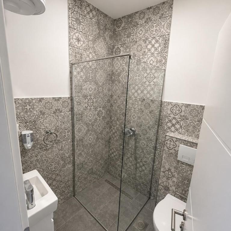Nice 5 Apartments - Deluxe Double Room - 10