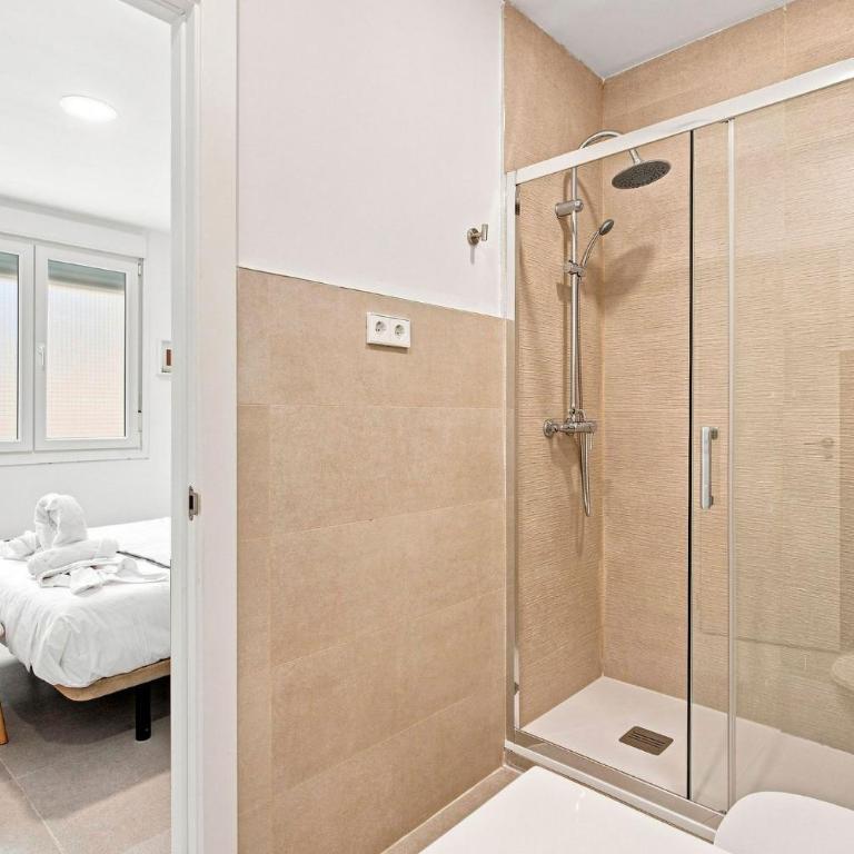Modernas habitaciones con baño privado - Habitación Doble con baño privado - 2