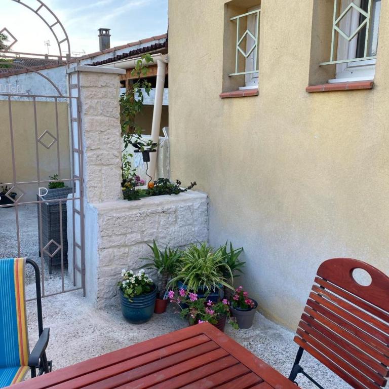 Le Gaté Arlésien Cozy Room, Pool et Patio - Appartement 1 Chambre - 9