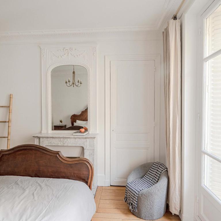 Apartment 2 bedroom with lift Paris 8 Saint-Lazare - Appartement 2 Chambres - 8