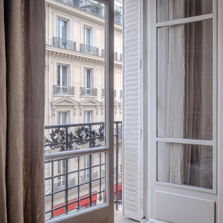 Apartment 2 bedroom with lift Paris 8 Saint-Lazare - Appartement 2 Chambres - 27