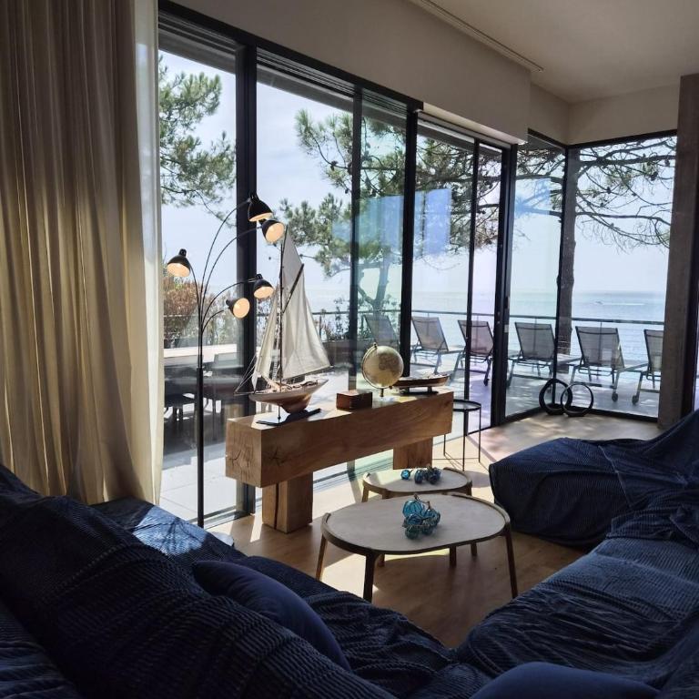 Exceptional 7-bedroom villa - Appartement - 1