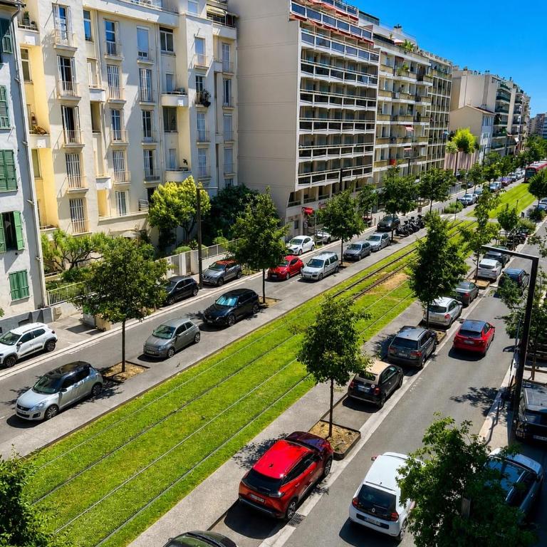 2 Bedroom, private bath plus Near Beach - Chambre Familiale avec Salle de Bains Privative - 6