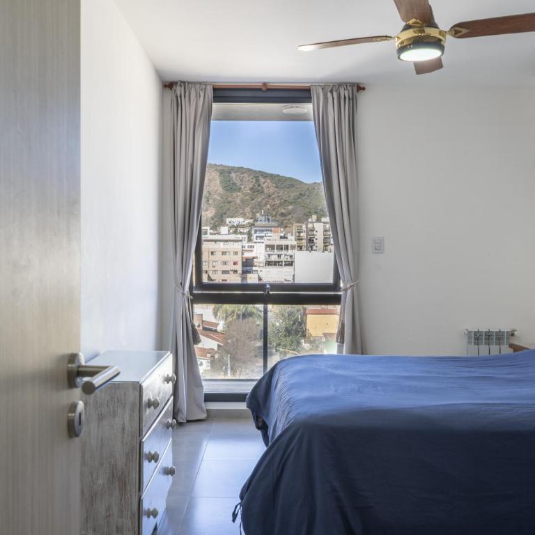 Depto céntrico con balcón, Pileta - One-Bedroom Apartment - 3