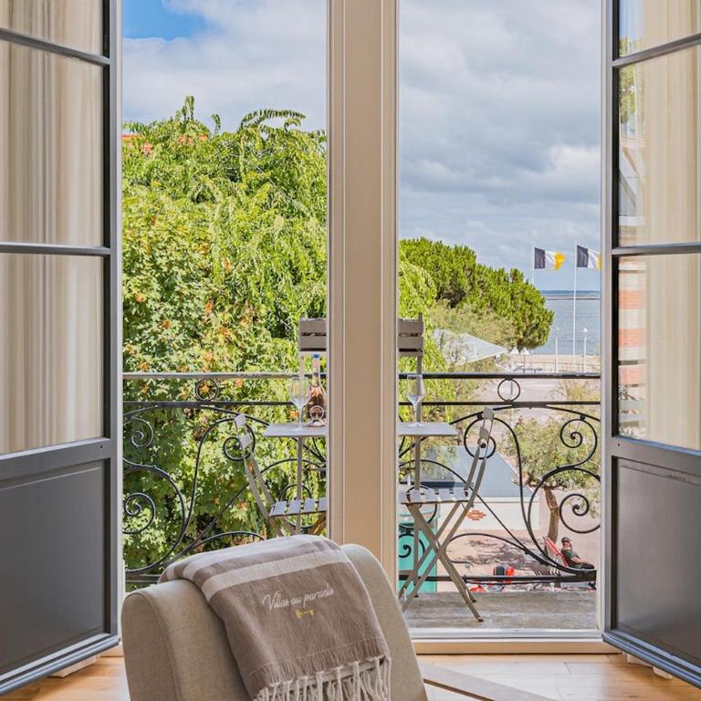 Sea view apartment - Two-Bedroom Apartment - 12