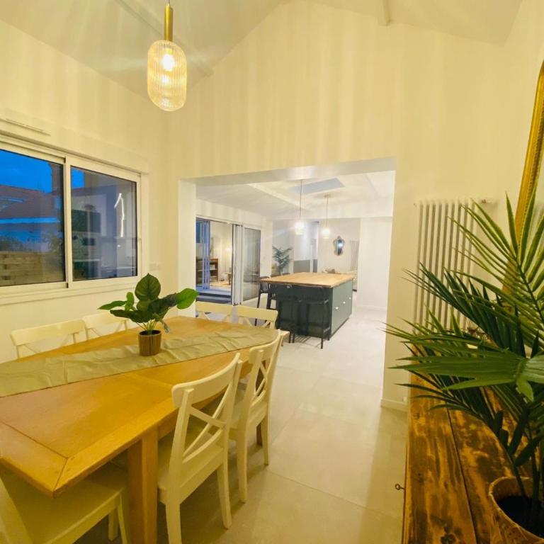 Coppelia Maison rénovée à Arcachon, plage et centre à pied - Three-Bedroom House - 19