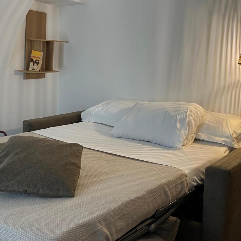 Suite Imbriani - Appartamento con 2 Camere da Letto - 8