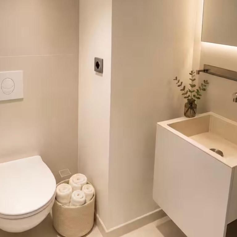 Prestige Croisette Sea View Suite with Private Terrace & Jacuzzi - Appartement 2 Chambres avec Terrasse et Vue sur la Mer - 20