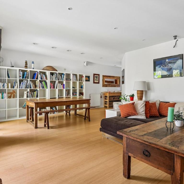Charming townhouse with private garden - Appartement 3 Chambres - 14