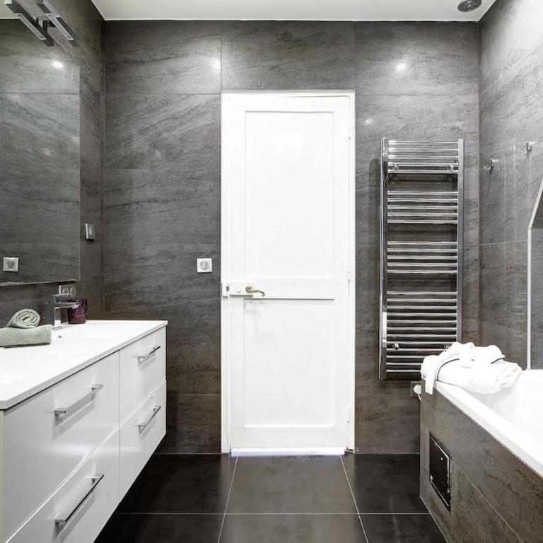 Spacious 3BR Champs-Elysees Views - Apartment mit 3 Schlafzimmern - 26
