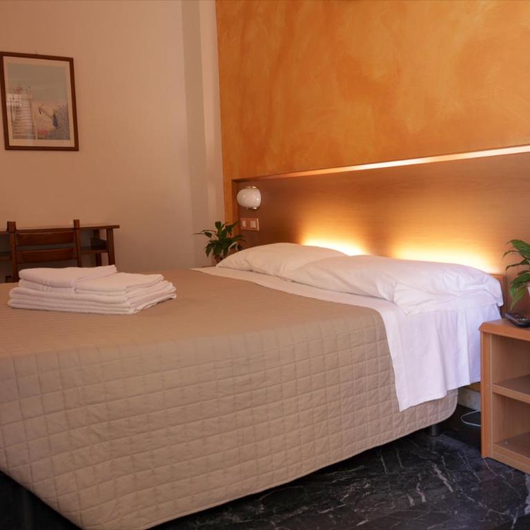 Hotel Corallo - Camera Matrimoniale/Doppia con Letti Singoli - 16