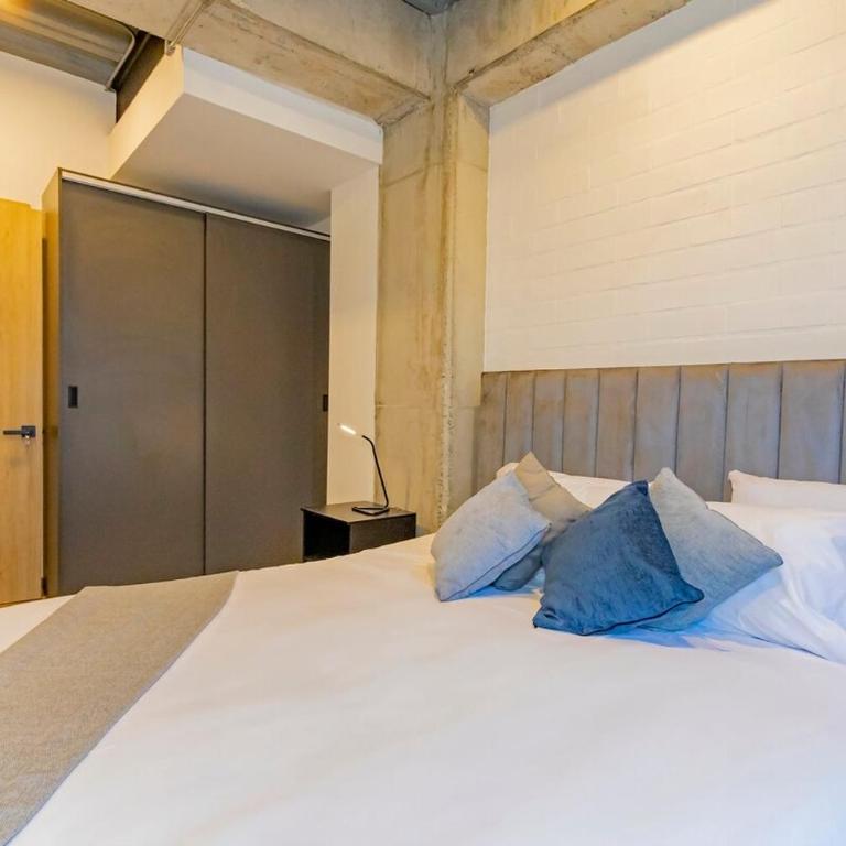 Apartamento 2BR a 5 min de El Poblado - Two-Bedroom Apartment - 7