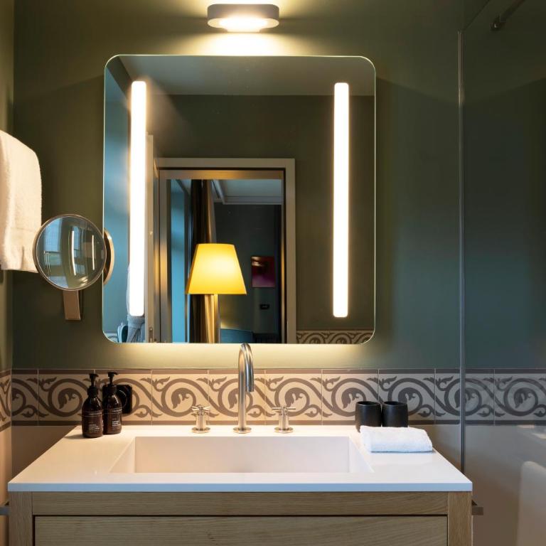 Cresta Palace Celerina St Moritz active-in and experience-out - Corner Double Room Cresta with balcony - 6