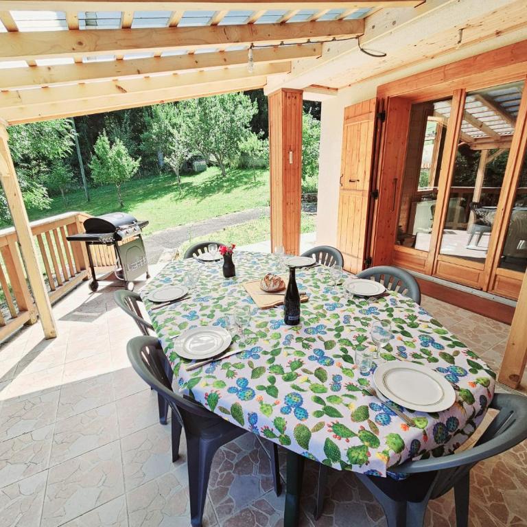Chalet Sterenn, 10 personnes, Grand Bornand et La Clusaz - Chalet - 38