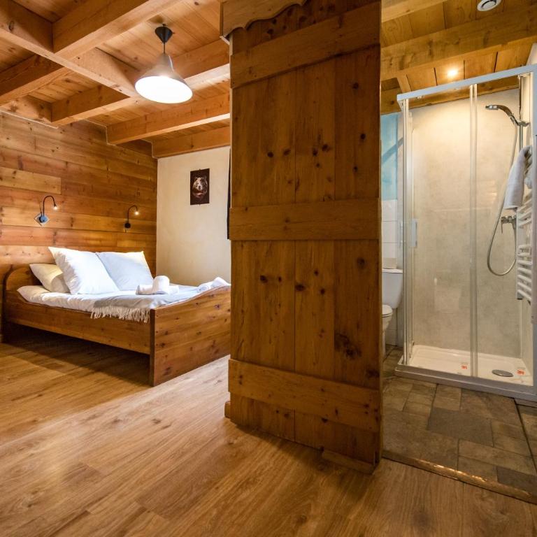 Chalet montagnard 15 personnes - proche du centre du village - Chalet - 12