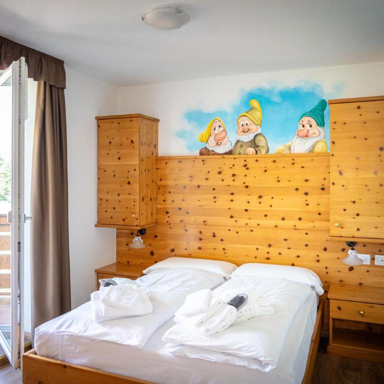 Alpen Family Hotel Someda - Camera Familiare con Balcone - 2
